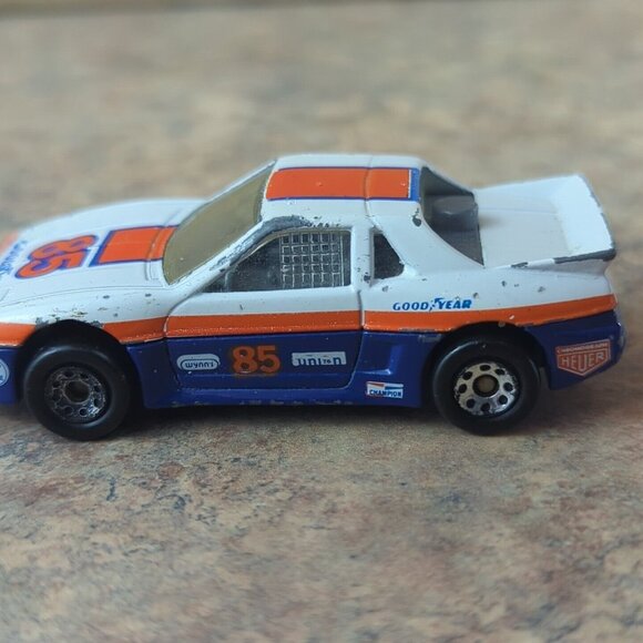 Vintage 1985 Matchbox Superfast 2 PONTIAC FIERO (white/blue)‎ Goodyear 85 - Picture 10 of 12